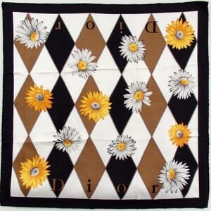 DIOR Silk Floral Scarf 😍🌻